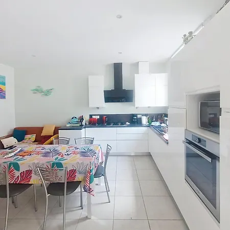 Maison De T3 Avec Cour Proche Port Et - D'olonne - Fr-1-331-72 Casa de Férias