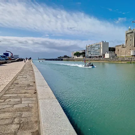 Casa de Férias Maison De T3 Avec Cour Proche Port Et - D'olonne - Fr-1-331-72