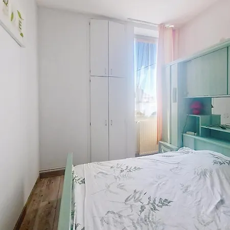 Maison De T3 Avec Cour Proche Port Et - D'olonne - Fr-1-331-72 Les Sables-dʼOlonne