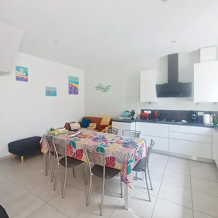 펜션 Maison De T3 Avec Cour Proche Port Et - D'olonne - Fr-1-331-72 Les Sables-dʼOlonne